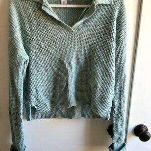 William Green V-Neck Sweater with Ribbed Knit
